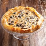 طريقة عمل فطيرة اللحمة بالفطر