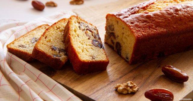 طريقة عمل كيكة التمر بالمشمش والزبيب