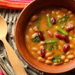 طريقة عمل شوربة الخضار بالبقوليات