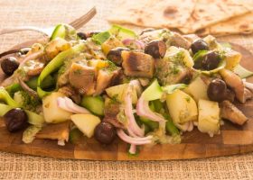 طريقة عمل سلطة الرنجة بالبطاطس