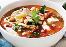 طريقة عمل شوربة الدجاج المكسيكية