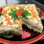 طريقة عمل كيكة التونة بالتوست