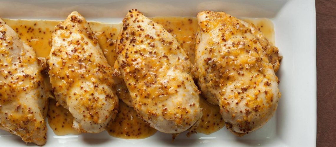 طريقة عمل دجاج بالثوم وجبنة البارميزان