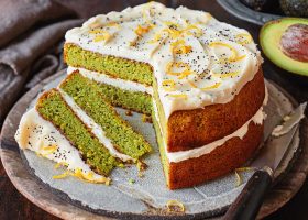 طريقة عمل كيك الأفوكادو
