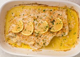 طريقة عمل شرائح السمك بصلصة الليمون