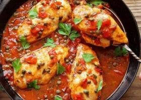 طريقة عمل دجاج بالبارميزان وصلصة المارينارا