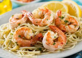 طريقة عمل باستا بالروبيان والثوم