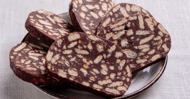 طريقة عمل حلى تمر بالبسكوت