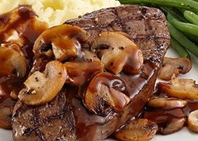 طريقة عمل ستيك بالفطر كيتو