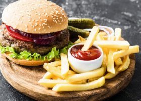 طريقة عمل برجر اللحم بالبطاطس