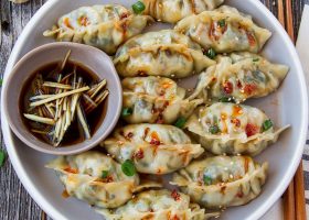 طريقة عمل المنتو الكوري