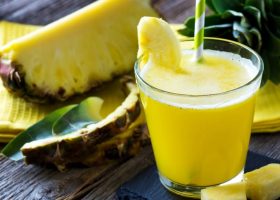 طريقة عمل عصير الأناناس والكيوي للتخسيس