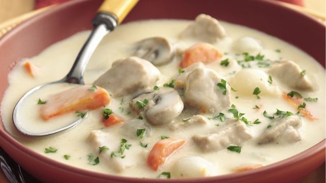 طريقة عمل شوربة اللحم بالكريمة