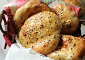 طريقة عمل الخمير الحضرمي