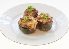 طريقة عمل خرشوف محشى بالسمك والخضراوات