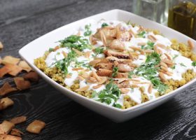 طريقة عمل فتة الفريكة بالدجاج