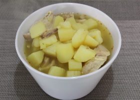 طريقة عمل يخنة البطاطس السورية