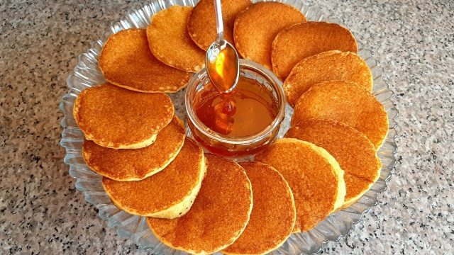 طريقة عمل بان كيك بالسميد