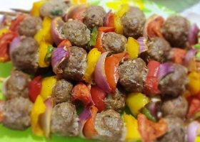 طريقة عمل شيش الكفتة والخضار