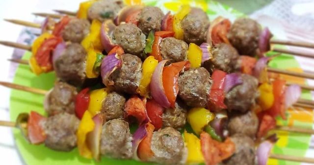 طريقة عمل شيش الكفتة والخضار