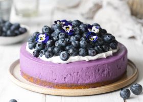 طريقة عمل تشيز كيك بالزبادي