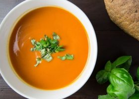 طريقة عمل شوربة العدس بالجزر للرجيم