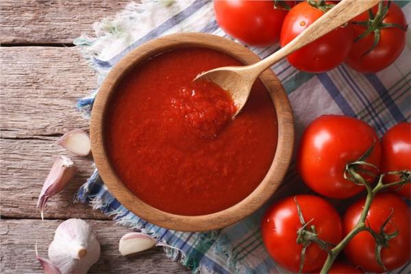 طريقة عمل صلصة الطماطم بالبنجر