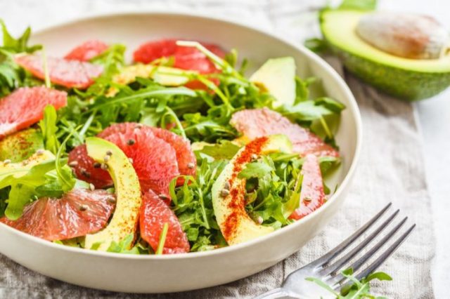 طريقة عمل طبق الأفوكادو مع الجريب فروت