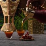 طريقة عمل قهوة سعودية بالقرنفل والزعفران