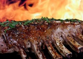 طريقة عمل ضلوع اللحم بالتوابل في الفرن