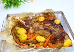 طريقة عمل كتف الخروف بالخضار