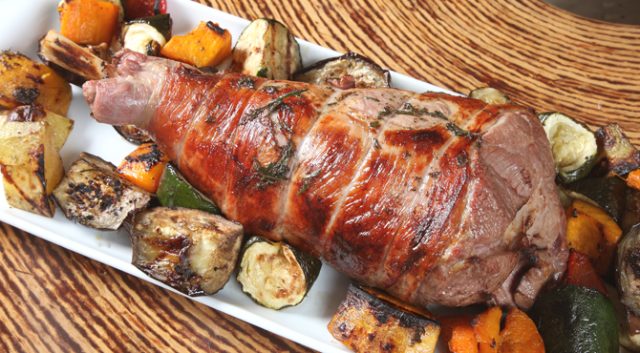 طريقة عمل لحم الضأن المشوي بالعسل