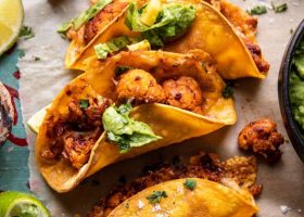 طريقة عمل تاكو القرنبيط بالصلصة المكسيكية