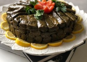 طريقة عمل محشي ورق العنب بالبرغل