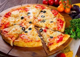 طريقة عمل بان بيتزا