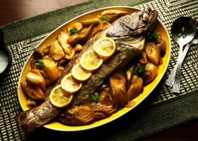 طريقة عمل طاجن الهامور المشوي