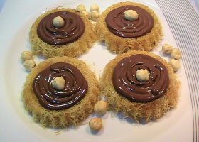 طريقة عمل ميني كنافة بحشوة النوتيلا