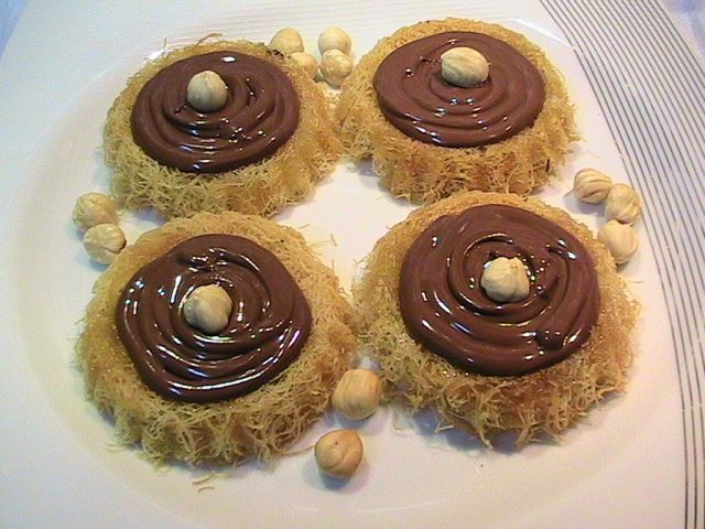 طريقة عمل ميني كنافة بحشوة النوتيلا