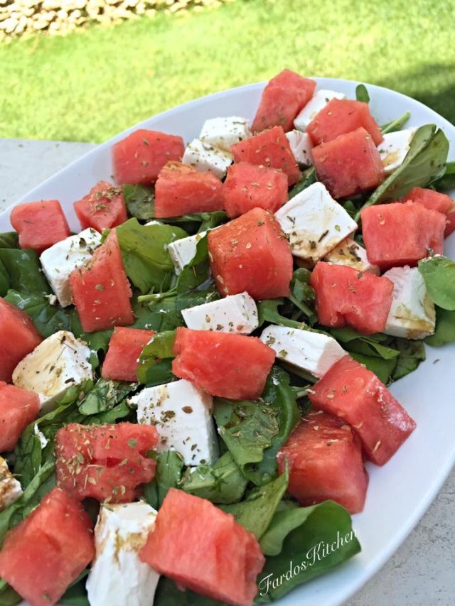 طريقة عمل سلطة بطيخ بالجبن