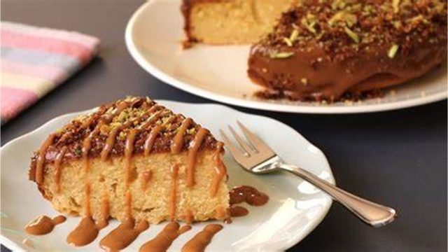 طريقة عمل كيكة القرفة والكراميل