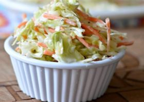 طريقة عمل سلطة الملفوف مثل المطاعم