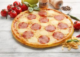 طريقة عمل بيتزا السلامي