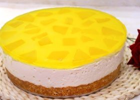 طريقة عمل حلى الاناناس بالبسكويت والدريم ويب