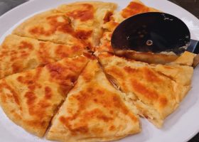 طريقة عمل فطيرة البطاطس بالجبن