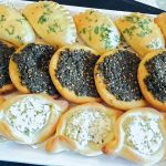 طريقة عمل فطيرة الزعتر والجبنة
