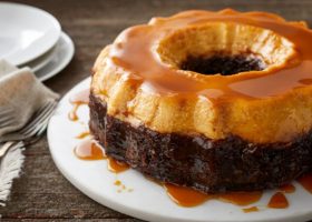 طريقة عمل كيكة كريم كراميل