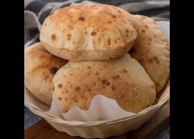 طريقة عمل خبز مصري