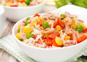 طريقة عمل سلطة الأرز بالخضار