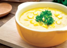 طريقة عمل شوربة الذرة