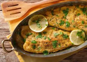 طريقة عمل شرائح السمك الفيليه بصوص الليمون